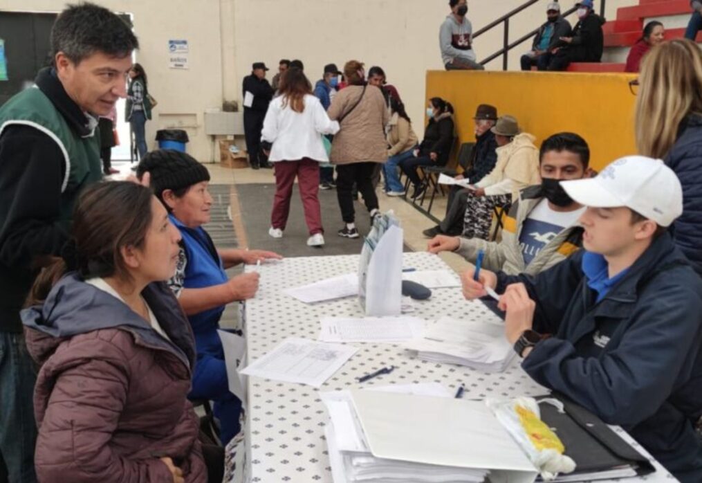 Clínica Adventista de Quito y AdventHealth llenan de esperanza a más de 1400 personas en brigada médica